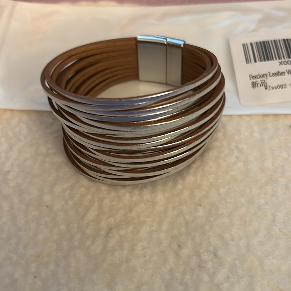 leather wrap bracelet - Picture 3 of 4